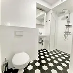Charming One Bedroom In Apartament Tallin